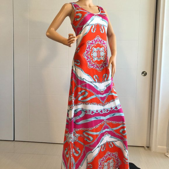 Tank - Picture 4 of 16